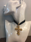 Cross Choker