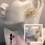 Flower Bomb Studs