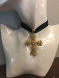 Cross Choker